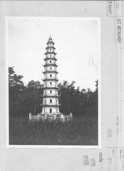 Tháp chính chùa Liên Phái, ; chụp năm 1913 (Nguồn: EFEO)