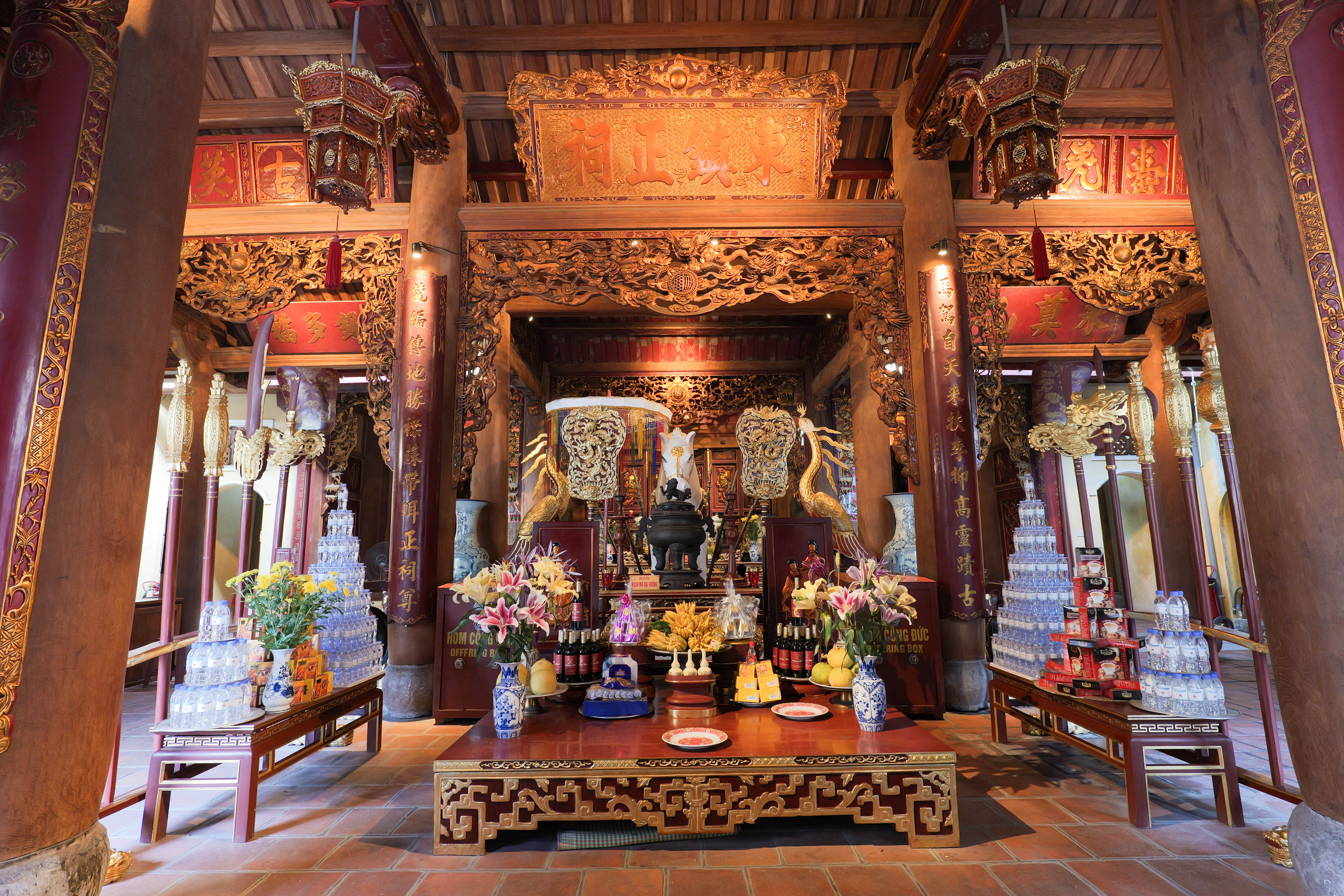 Đền Bạch Mã - Trấn Đông