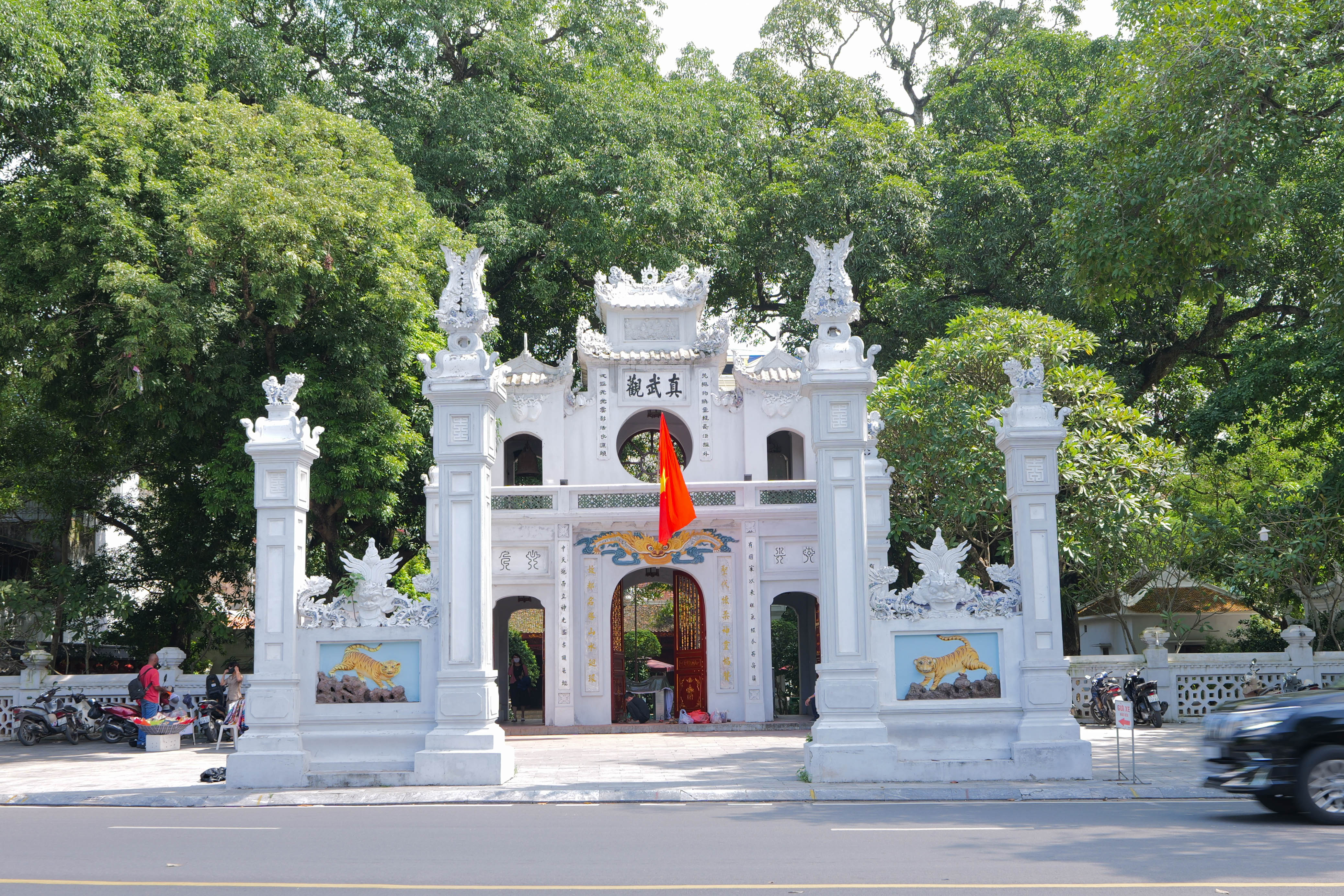 Đền Quán Thánh - Trấn Bắc